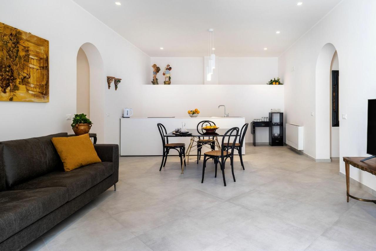 Villa Angelina - Charming Rooms & Apartments تراباني المظهر الخارجي الصورة