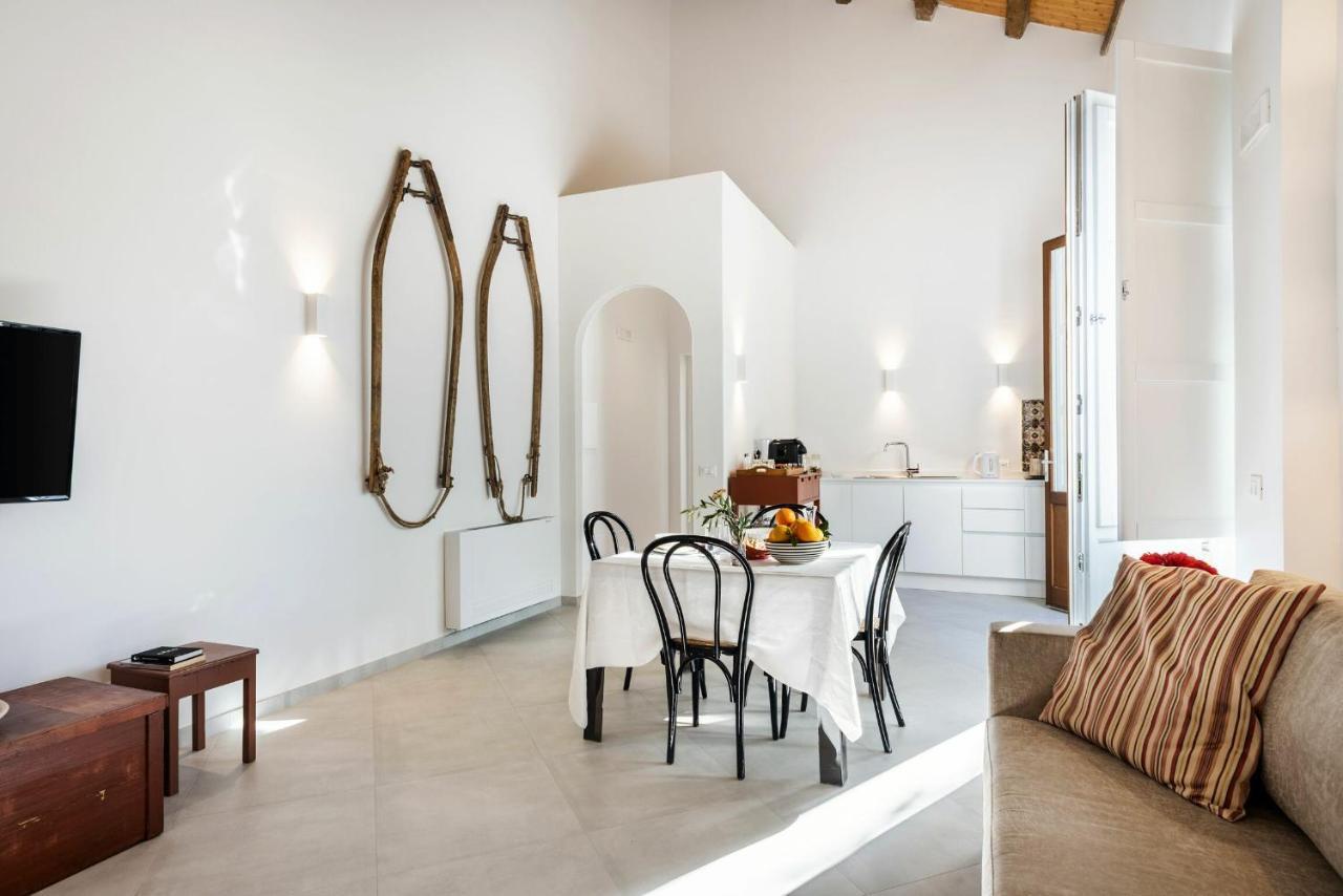 Villa Angelina - Charming Rooms & Apartments تراباني المظهر الخارجي الصورة