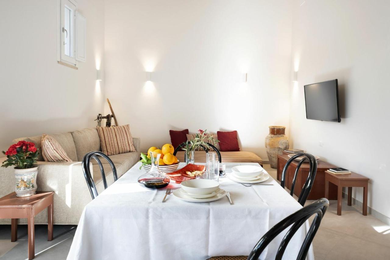 Villa Angelina - Charming Rooms & Apartments تراباني المظهر الخارجي الصورة