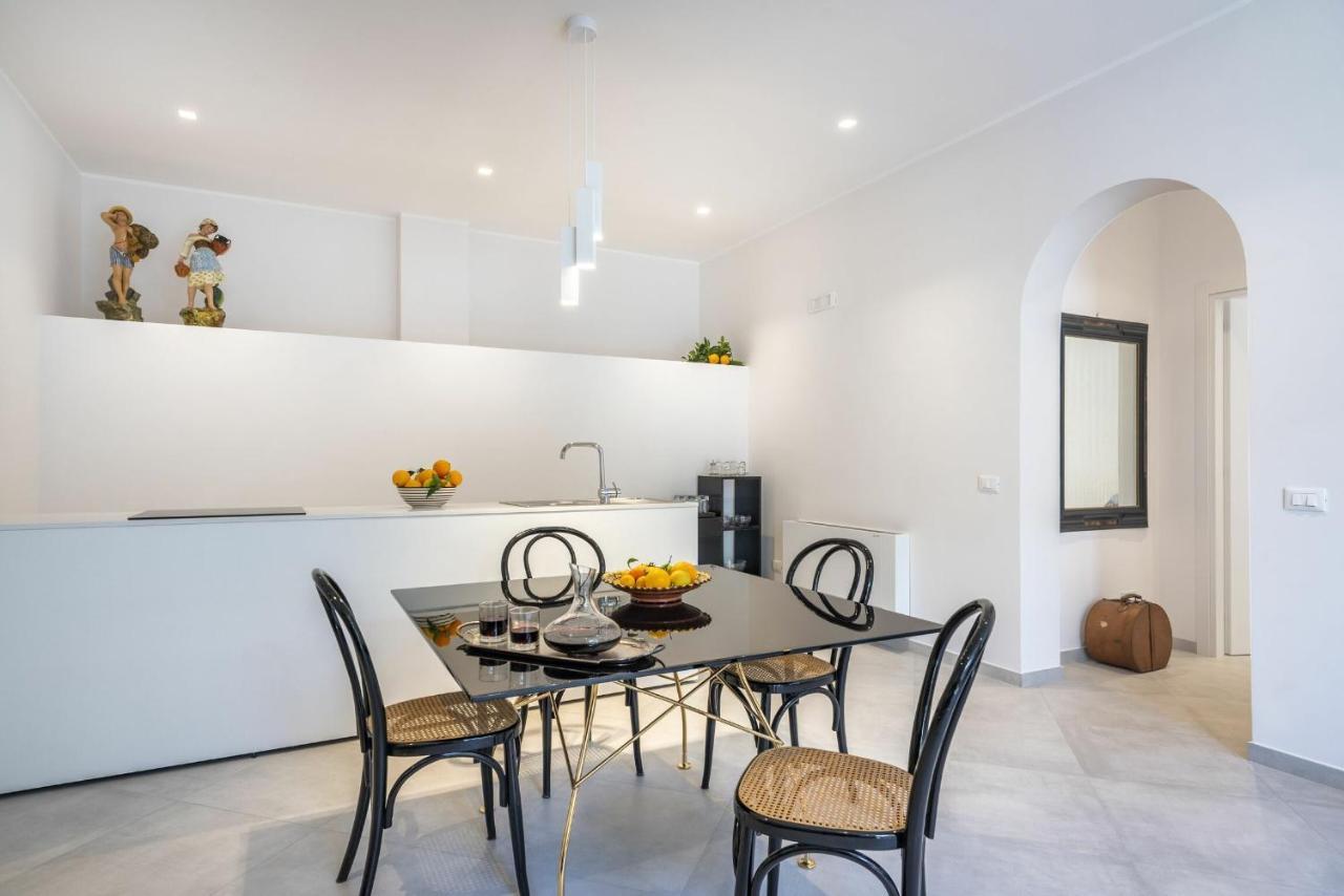 Villa Angelina - Charming Rooms & Apartments تراباني المظهر الخارجي الصورة