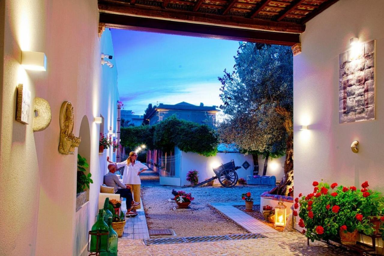 Villa Angelina - Charming Rooms & Apartments تراباني المظهر الخارجي الصورة