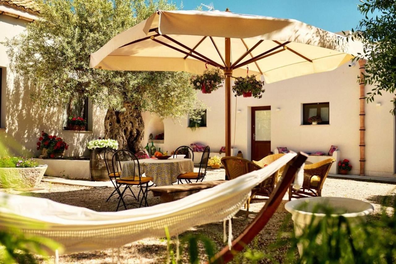 Villa Angelina - Charming Rooms & Apartments تراباني المظهر الخارجي الصورة